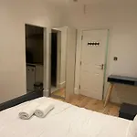 Hyde Park Studio Apartments