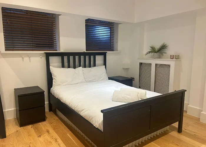 Hyde Park Studio Apartments