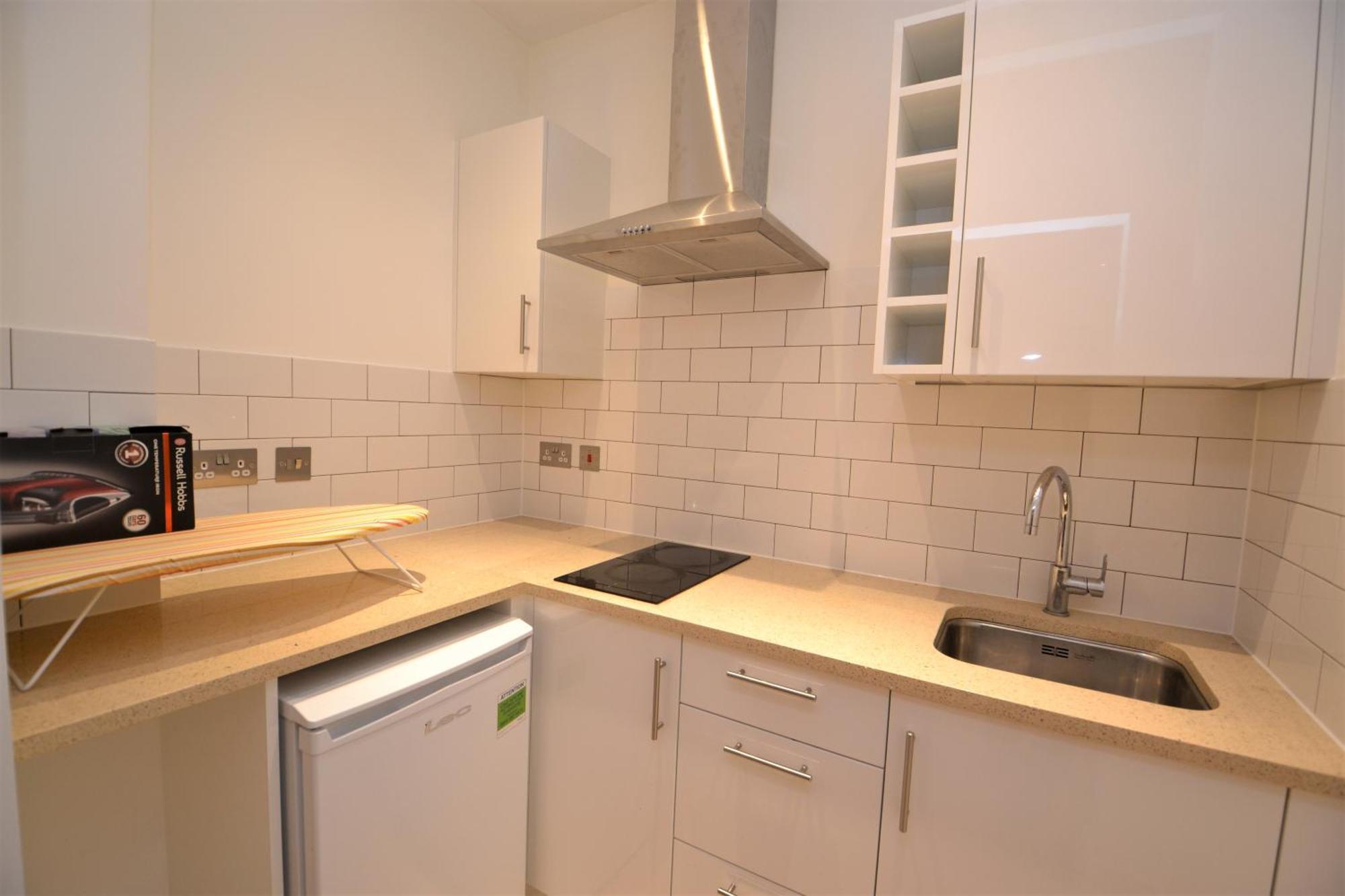 Hyde Park Apartment *